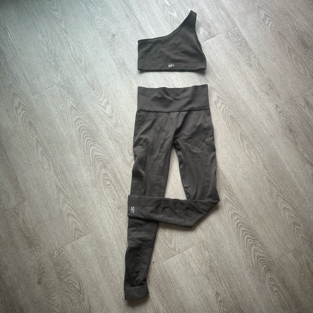Set active sculptflex workout set - one shoulder sports bra and leggings